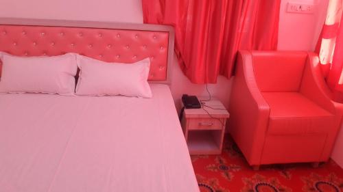 2 twin beds