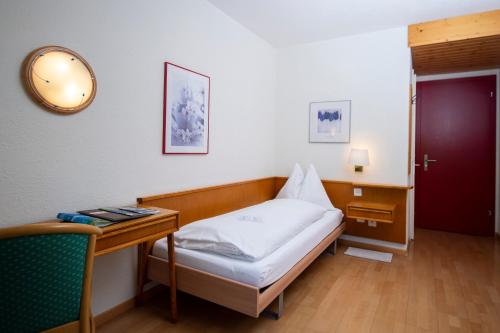 1 twin bed