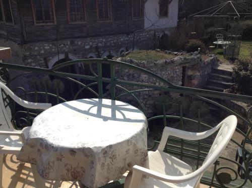 Vanda Guest House - image 7