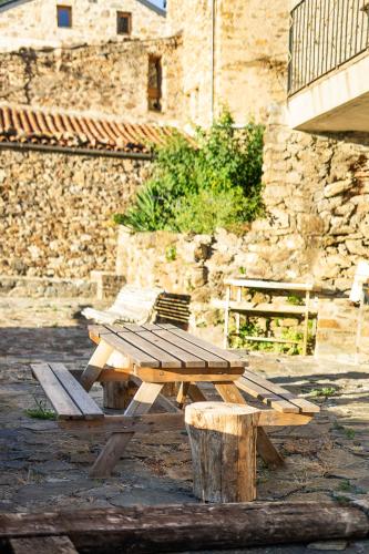  Casa Rural El Tiró de Nevà in Nevà