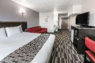 Microtel Inn & Suites by Wyndham Oklahoma City Airport in Bethany, USA