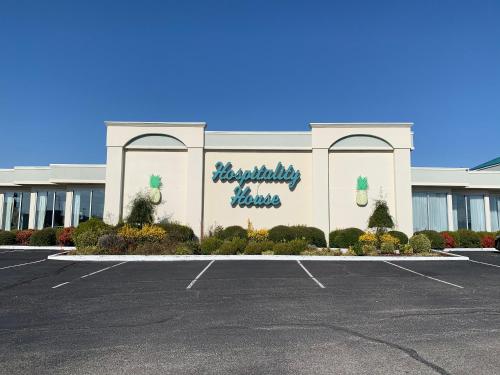 Exterior view of Hospitality House Union City I 69 US 51, TN