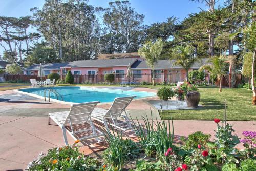 Butterfly Grove Inn 1