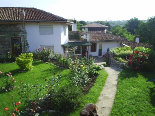 Vanda Guest House - image 3