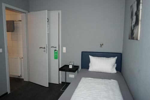 Hotel Come In - image 11