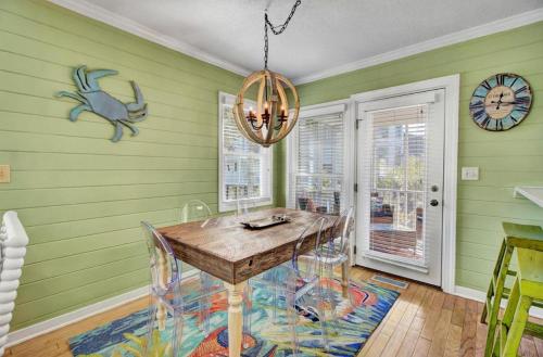 68 Pelican Bay - image 2