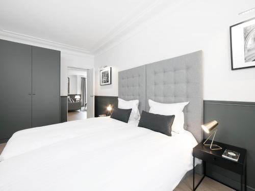 NEW! Luxury 3 Bedrooms Opera II by Livinparis - image 8