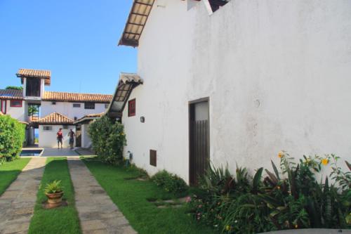Casa em condominio com os pes na areia de Geriba - 3 suites