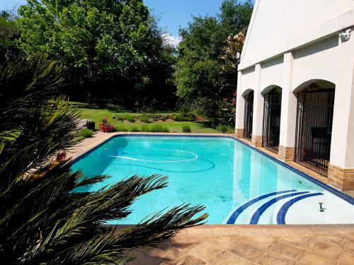 Ipe Tombe Guest Lodge - Midrand