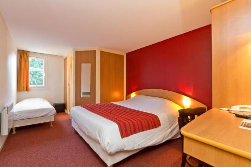 CONTACT-HOTEL Prest'hôtel EPINAL - Chavelot