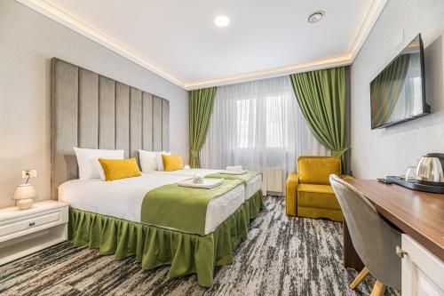 2 twin beds