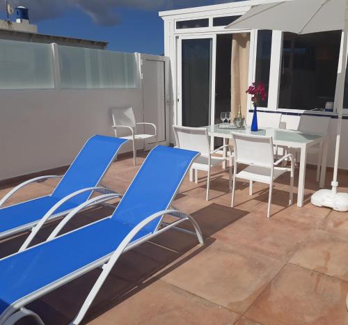  Blue Sky in Puerto Calero