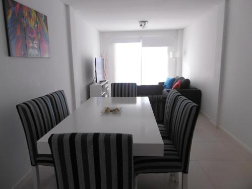 DEPTOS VIP en EDIFICIO FRENTE AL MAR-ZONA CONSTITUCION in 바리오 콘스티투시온