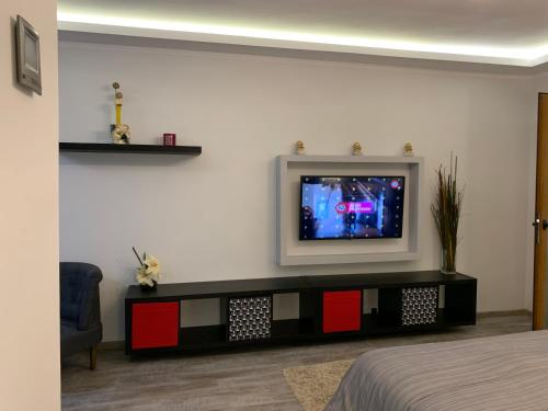 Mery Deluxe Apartment - image 5