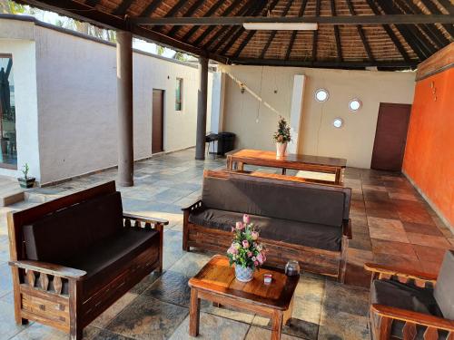 Bungalows La Perla Playa Azul in 藍色海灘-米卻肯