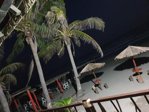 Bungalows La Perla Playa Azul in 藍色海灘-米卻肯