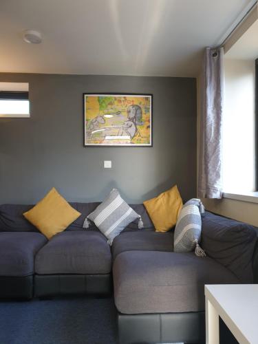 Modern City Home with 5 Ensuites and Private Parking! Perfect for Working teams in 諾威奇國際機場