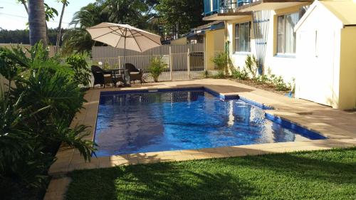 Bassein, Harrington Village Motel in Harrington