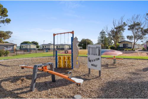 ملعب للأطفال, Discovery Parks - Whyalla Foreshore in وايلا