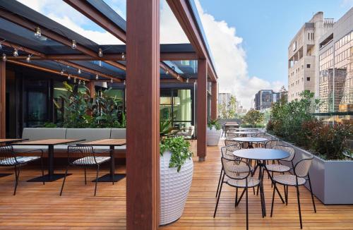 Little National Hotel Sydney - image 11