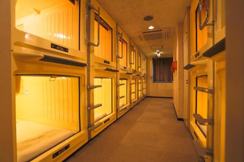 Capsule Land Yushima (Male Only) – Tokyo, NY