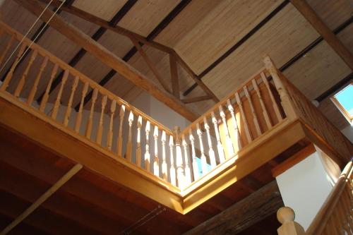 The Threshing Barn - image 7