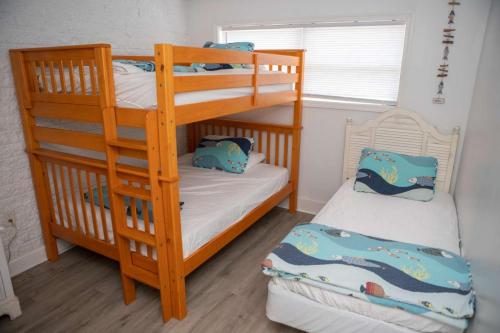 Bluefish Drive Apartments #3 - image 4