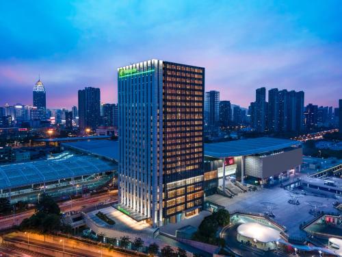홀리데이 인 우시 센트럴 스테이션 바이 IHG - 숙소 외관