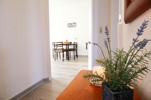 MD-8 Kleiststrasse 4 - Zentral nur 5min bis zur Innenstadt - 2Schlafzimmer-Smart TV-Badewanne-Innenh 980m von Pauluskirche entfernt