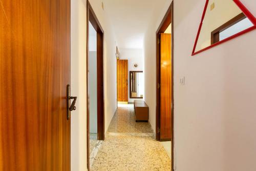 El Buen Retiro - image 13