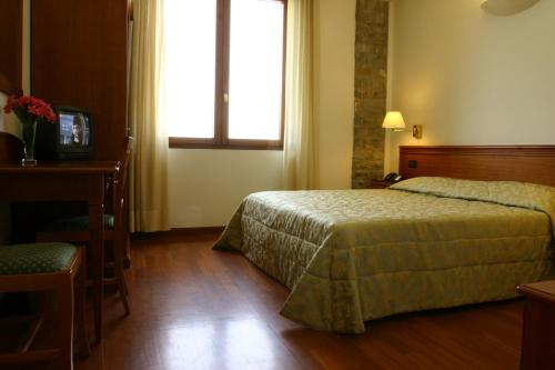 Hotel Villa Dei Bosconi - image 5