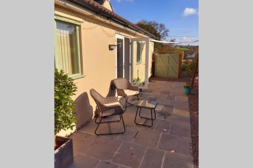 Cherry Cottage - Perfect base for two in beautiful Pembrokeshire in 比蓋利