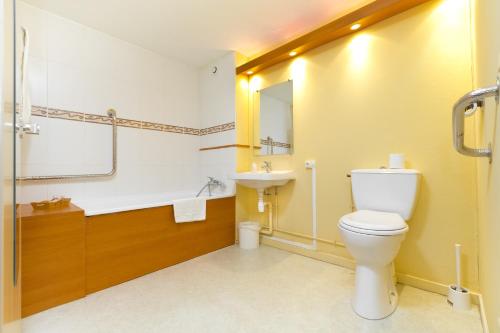 CONTACT-HOTEL Prest'hôtel EPINAL - Chavelot