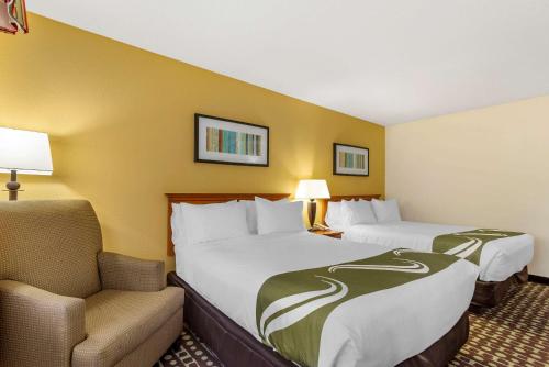 Quality Inn Fayetteville Near Historic Downtown Square