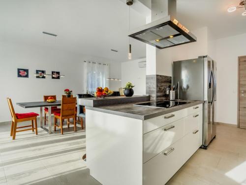 Holiday Home Races by Interhome in Pobri