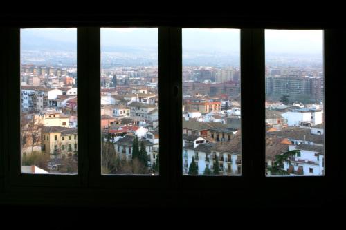 Double Room with Garden View image 8
