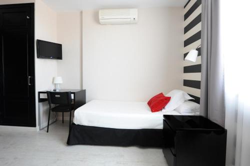 1 twin bed