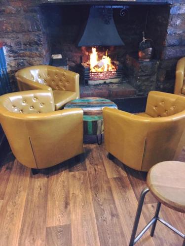 The Lamb and Flag Inn - image 12
