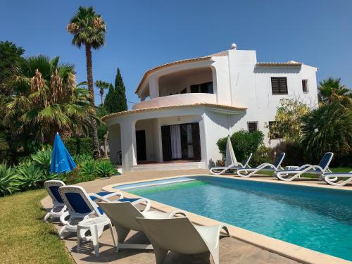 Urbanização Algarve Sol 18 Holiday Home gîte à louer Lagoa