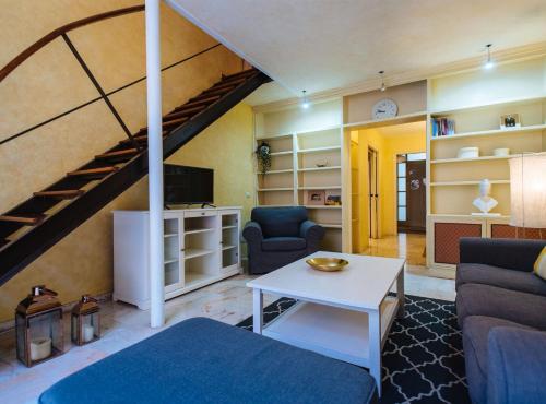 Pajaritos Suite Apartment - Private parking included, Sevilla (Foto 6)