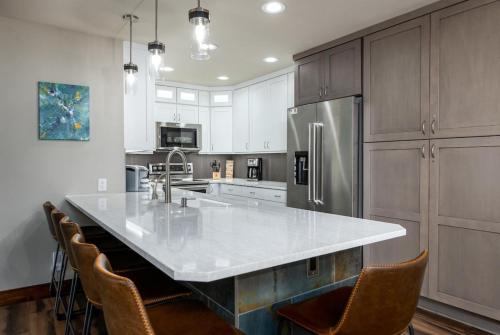 Chimney Ridge 507 Townhome Remodeled Hot Tub - image 5