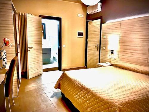Hotel Stella - image 2
