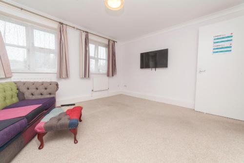 Heavenly Heaven, Catford, London