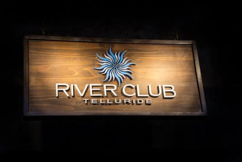 River Club - image 2