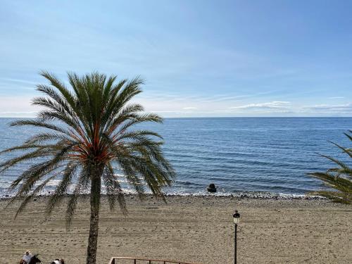 Cortijo Blanco Beachfront - EaW Homes - Tap to explore photos