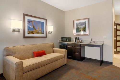 Comfort Inn & Suites Brighton Denver NE Medical Center in Brighton