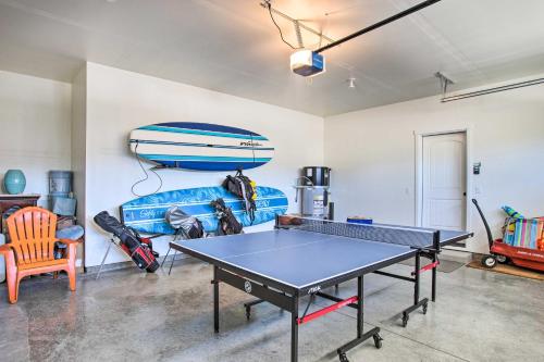 Luxe Home on Golf Course about Walk to the Beach! - image 8
