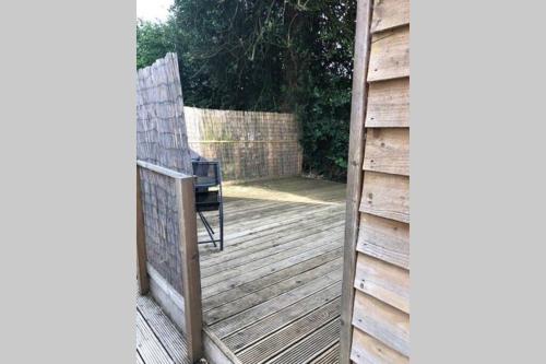 Entire Bungalow & lovely views(Near Henley) in London