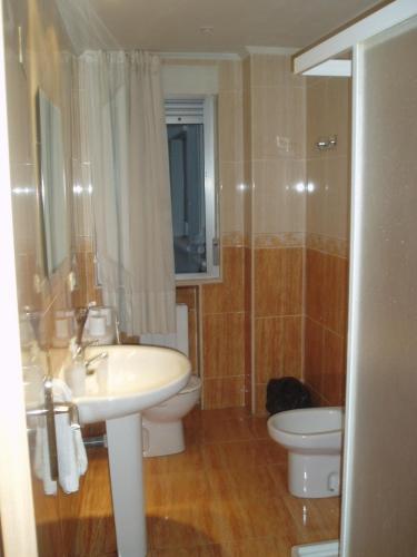 Standard Double Room with Shared Bathroom