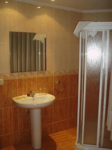 Hostal Conde David - image 7